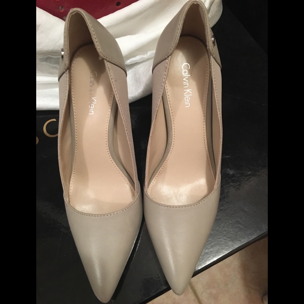 Calvin Klein pumps shoes heels